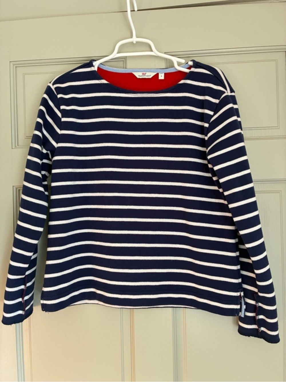 Vineyard Vines Navy and White Striped Tee with Red Neckline size small